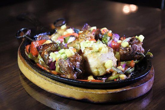 Pa-Nash Restaurant and Lounge